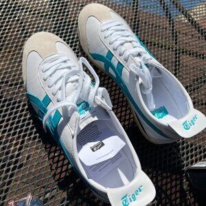 Onitsuka Tiger Green and White 2023 size 8 Unworn New In Box with Tags